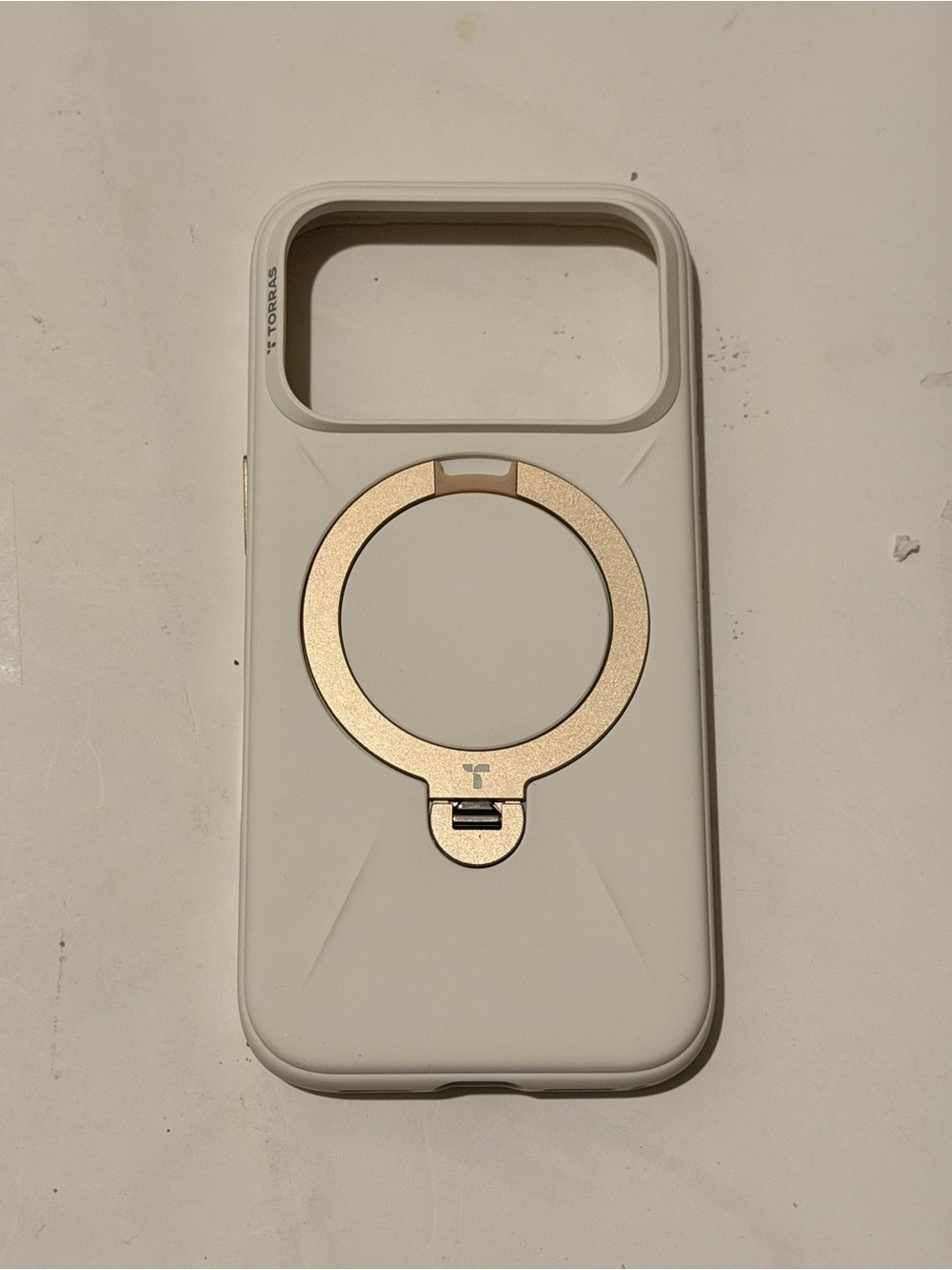 Torras Q3 Silicone for iPhone 17 Pro